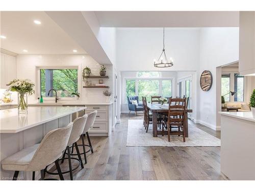 12 Scottdale Court, Pelham, ON - Indoor Photo Showing Other Room