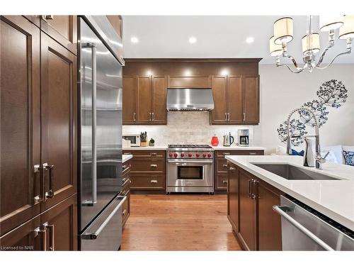 356 Concession 3 Road, Niagara-On-The-Lake, ON - Indoor Photo Showing Kitchen With Upgraded Kitchen