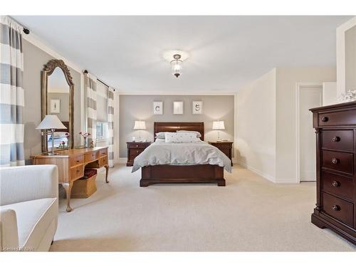 356 Concession 3 Road, Niagara-On-The-Lake, ON - Indoor Photo Showing Bedroom