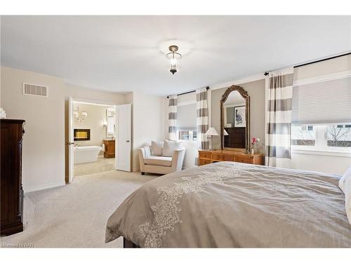 356 Concession 3 Road, Niagara-On-The-Lake, ON - Indoor Photo Showing Bedroom