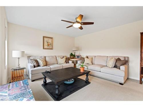 356 Concession 3 Road, Niagara-On-The-Lake, ON - Indoor Photo Showing Living Room