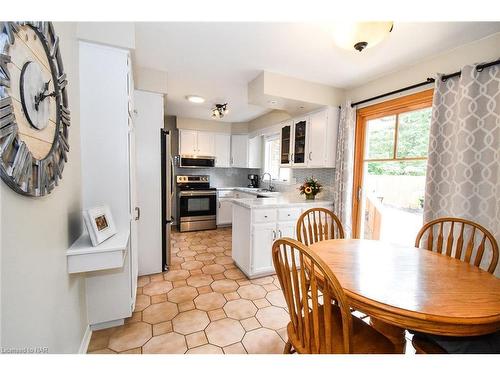 107 Melissa Crescent, Welland, ON - Indoor Photo Showing Dining Room