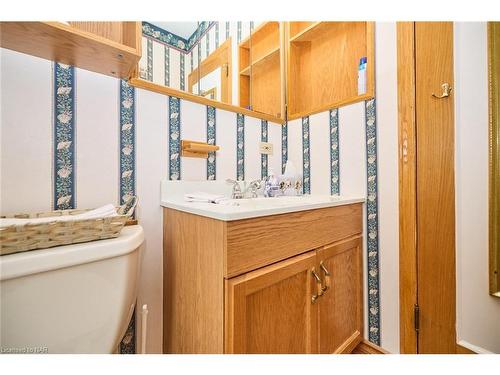 50 Riceland Avenue, Fort Erie, ON - Indoor Photo Showing Bathroom