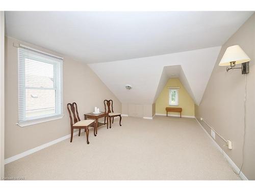 50 Riceland Avenue, Fort Erie, ON - Indoor Photo Showing Other Room