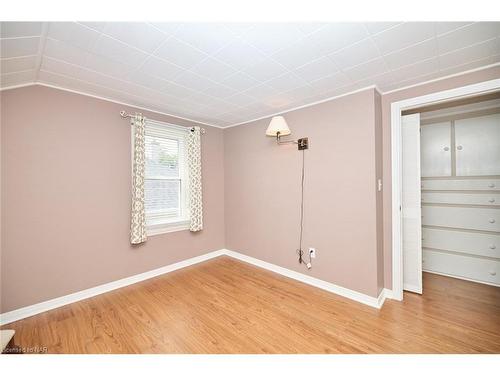 50 Riceland Avenue, Fort Erie, ON - Indoor Photo Showing Other Room