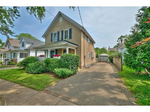 54 Henry Street, St. Catharines, ON - Outdoor With Facade