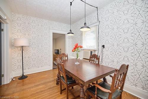 54 Henry Street, St. Catharines, ON - Indoor Photo Showing Dining Room