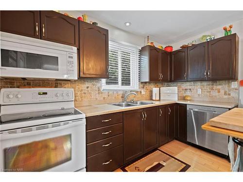 243 Vansickle Road, St. Catharines, ON - Indoor Photo Showing Kitchen With Double Sink