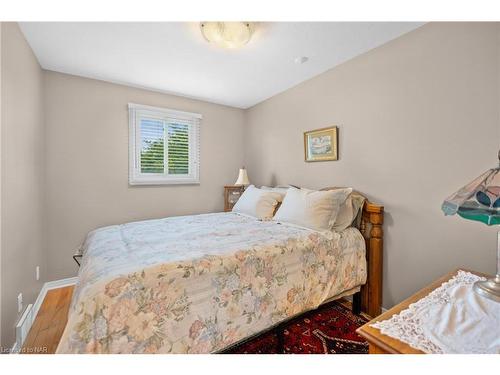 243 Vansickle Road, St. Catharines, ON - Indoor Photo Showing Bedroom