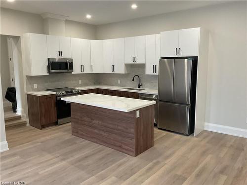 103-43 Jarvis Street, Fort Erie, ON - Indoor Photo Showing Kitchen With Stainless Steel Kitchen