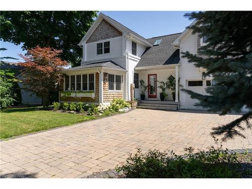 698 Rye Street, Niagara-On-The-Lake, ON - Outdoor With Facade