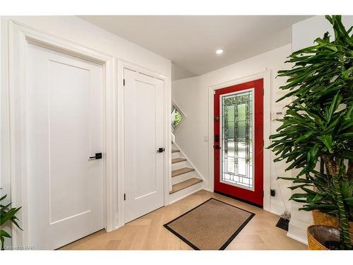 698 Rye Street, Niagara-On-The-Lake, ON - Indoor Photo Showing Other Room