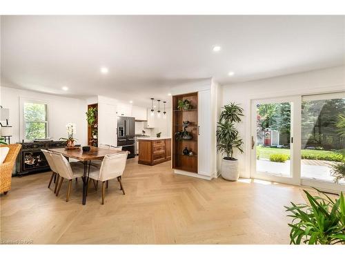 698 Rye Street, Niagara-On-The-Lake, ON - Indoor Photo Showing Dining Room