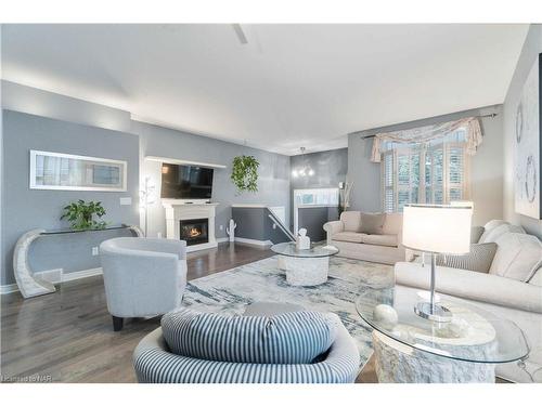 3382 Dustan Street, Vineland, ON - Indoor Photo Showing Living Room With Fireplace