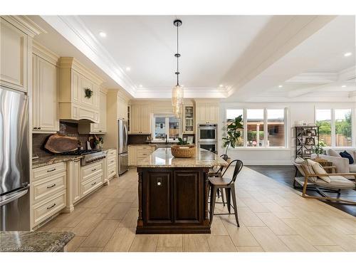 8 Runnymede Road, Port Colborne, ON - Indoor Photo Showing Kitchen With Upgraded Kitchen