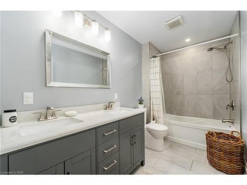 8 Runnymede Road, Port Colborne, ON - Indoor Photo Showing Bathroom