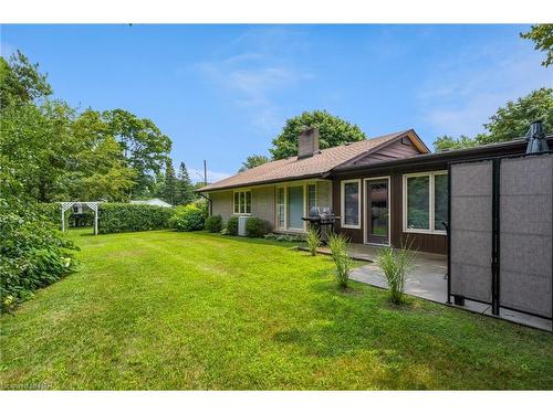 2 Peachtree Park, Fonthill, ON - Outdoor