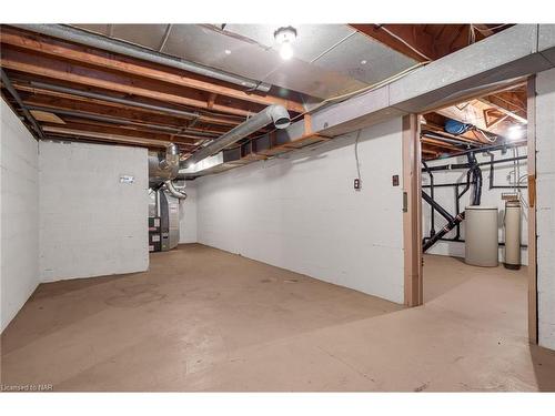 2 Peachtree Park, Fonthill, ON - Indoor Photo Showing Basement