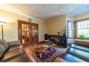 5008 Valley Way, Niagara Falls, ON  - Indoor Photo Showing Living Room 