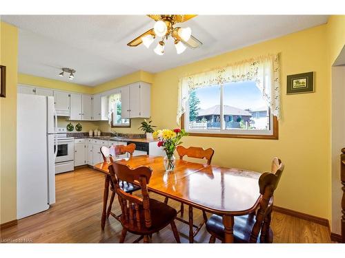 337 Barrick Road, Port Colborne, ON - Indoor Photo Showing Dining Room