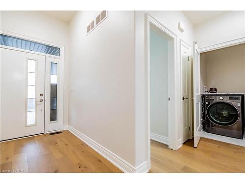 16-154 Port Robinson Road, Fonthill, ON - Indoor Photo Showing Laundry Room