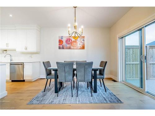 16-154 Port Robinson Road, Fonthill, ON - Indoor Photo Showing Dining Room