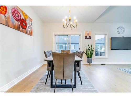 16-154 Port Robinson Road, Fonthill, ON - Indoor Photo Showing Dining Room