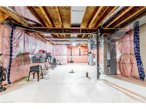 16-154 Port Robinson Road, Fonthill, ON - Indoor Photo Showing Basement