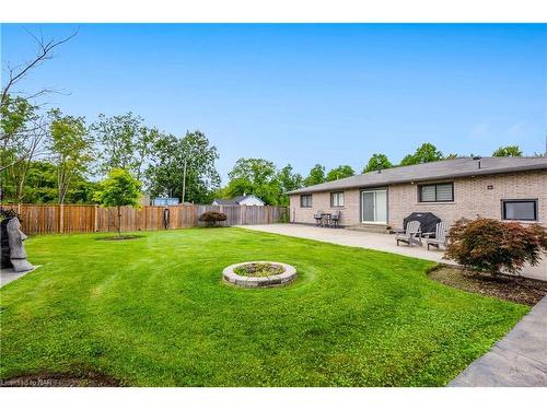 5820 Ramsey Road, Niagara Falls, ON - Outdoor With Backyard