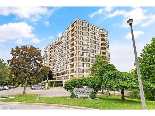 1001-3 Towering Heights Boulevard, St. Catharines, ON - Outdoor With Facade