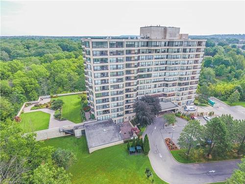 1001-3 Towering Heights Boulevard, St. Catharines, ON - Outdoor With View