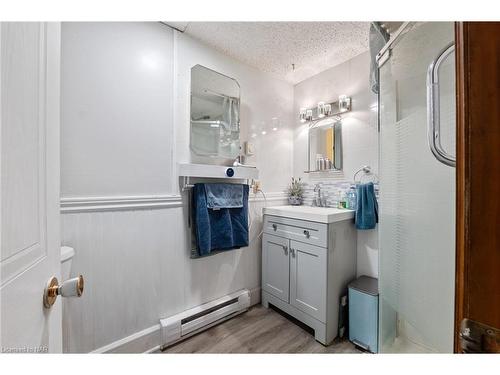 44045 Highway 3 Highway, Lowbanks, ON - Indoor Photo Showing Bathroom