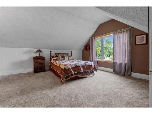 44045 Highway 3 Highway, Lowbanks, ON - Indoor Photo Showing Bedroom