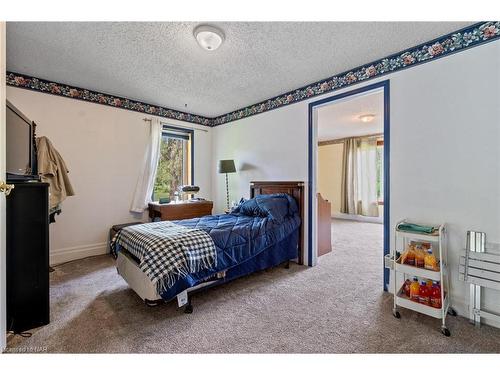 44045 Highway 3 Highway, Lowbanks, ON - Indoor Photo Showing Bedroom