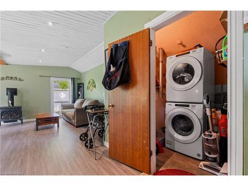 44045 Highway 3 Highway, Lowbanks, ON - Indoor Photo Showing Laundry Room