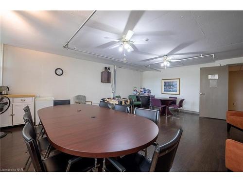 809-215 Glenridge Avenue, St. Catharines, ON - Indoor Photo Showing Dining Room