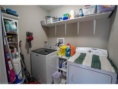 14-77 Avery Crescent, St. Catharines, ON - Indoor Photo Showing Laundry Room