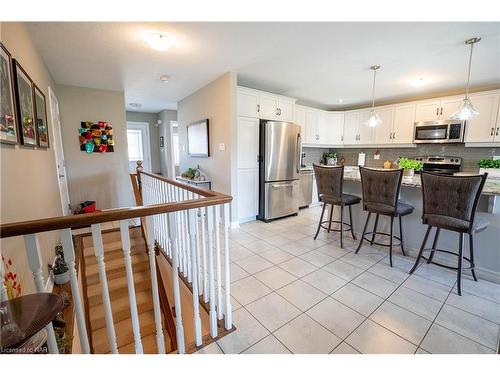 14-77 Avery Crescent, St. Catharines, ON - Indoor Photo Showing Kitchen