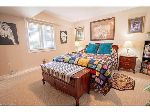 14-77 Avery Crescent, St. Catharines, ON - Indoor Photo Showing Bedroom