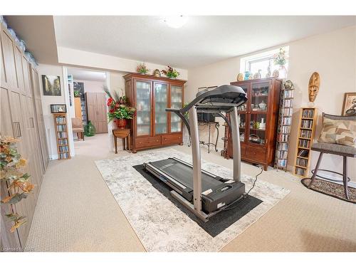 14-77 Avery Crescent, St. Catharines, ON - Indoor Photo Showing Gym Room