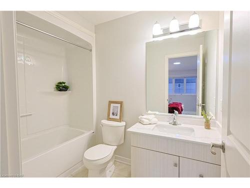 51-340 Prospect Point Road North, Ridgeway, ON - Indoor Photo Showing Bathroom