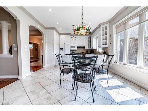 32 Timmsdale Crescent, Fonthill, ON - Indoor Photo Showing Dining Room