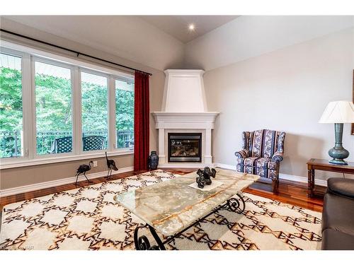 32 Timmsdale Crescent, Fonthill, ON - Indoor Photo Showing Living Room With Fireplace