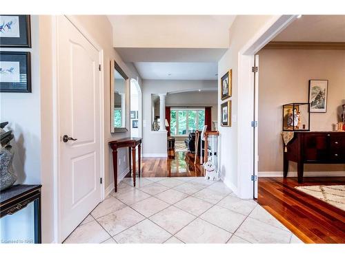 32 Timmsdale Crescent, Fonthill, ON - Indoor Photo Showing Other Room