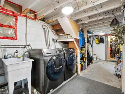 259 Dufferin Street, Fort Erie, ON - Indoor Photo Showing Laundry Room