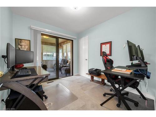 51 Regent Drive, St. Catharines, ON - Indoor Photo Showing Office