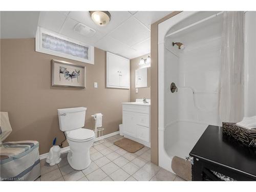 51 Regent Drive, St. Catharines, ON - Indoor Photo Showing Bathroom