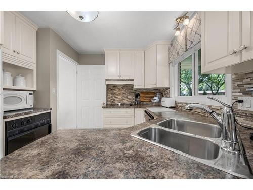 51 Regent Drive, St. Catharines, ON - Indoor Photo Showing Kitchen With Double Sink