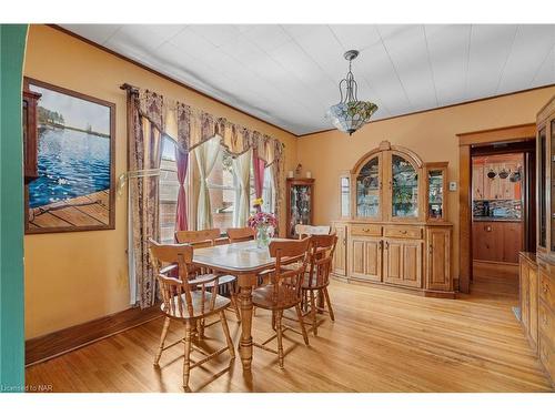 208 North Street, Fort Erie, ON - Indoor Photo Showing Dining Room