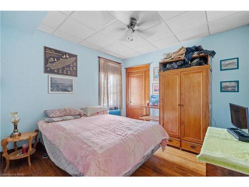 208 North Street, Fort Erie, ON - Indoor Photo Showing Bedroom